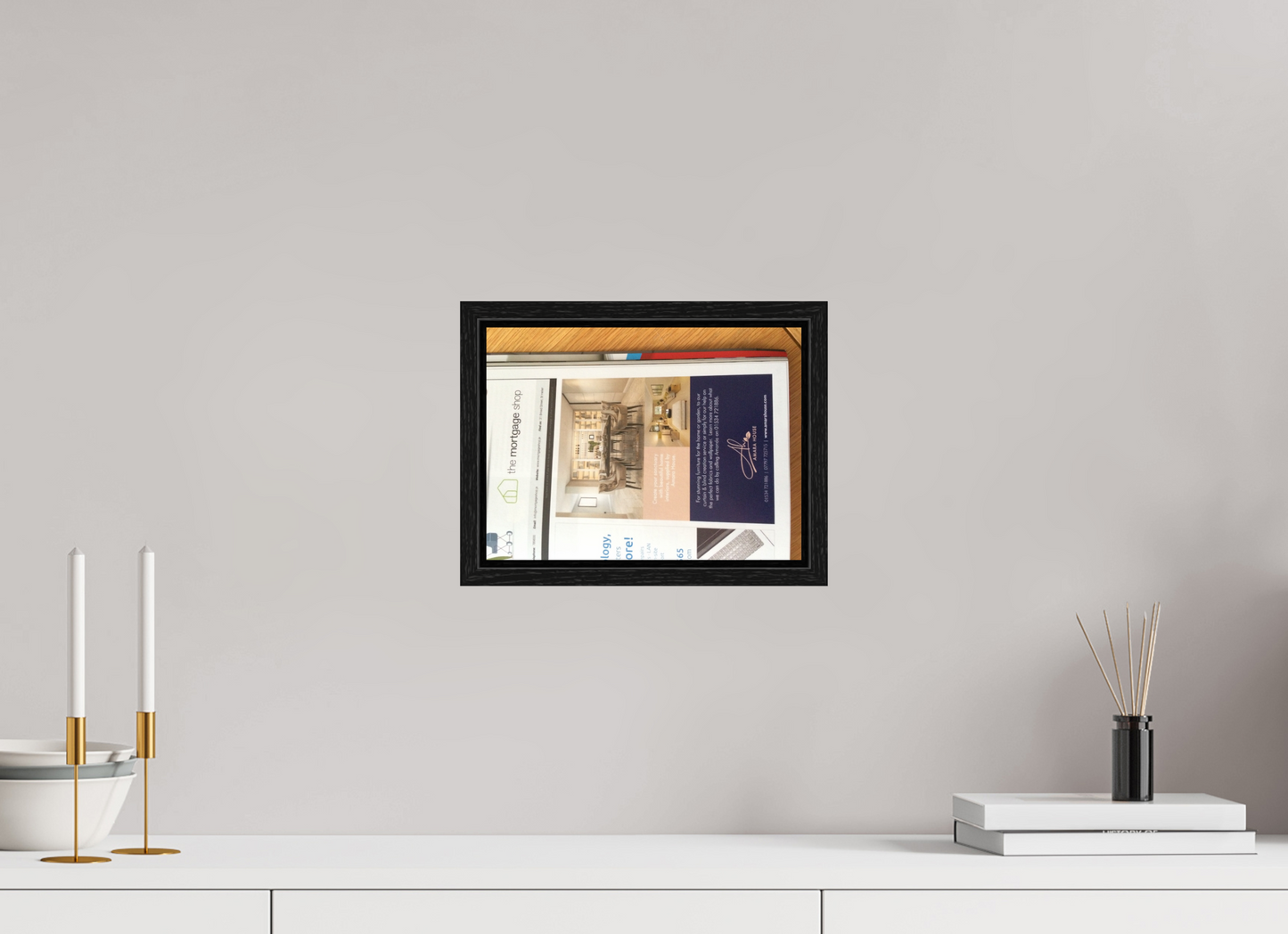 27.1 x 20 cm, Floater Frame Whitewall